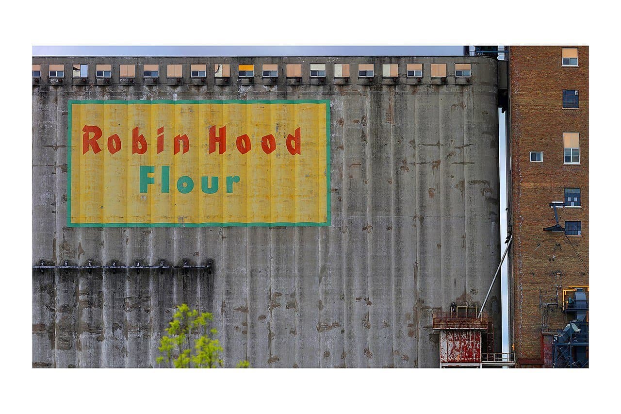 Budynek młyna i elewatora zbożowego Robin Hood Flour w Port Colborne